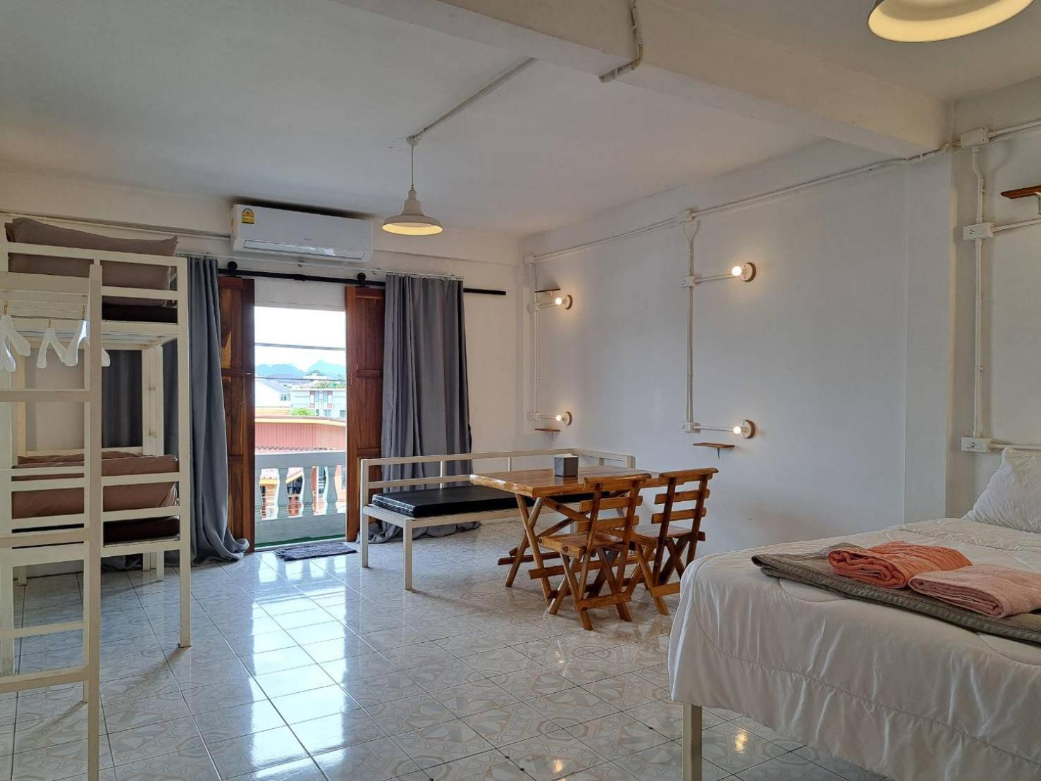 8 Sleeper Street Guesthouse Krabi Exterior foto