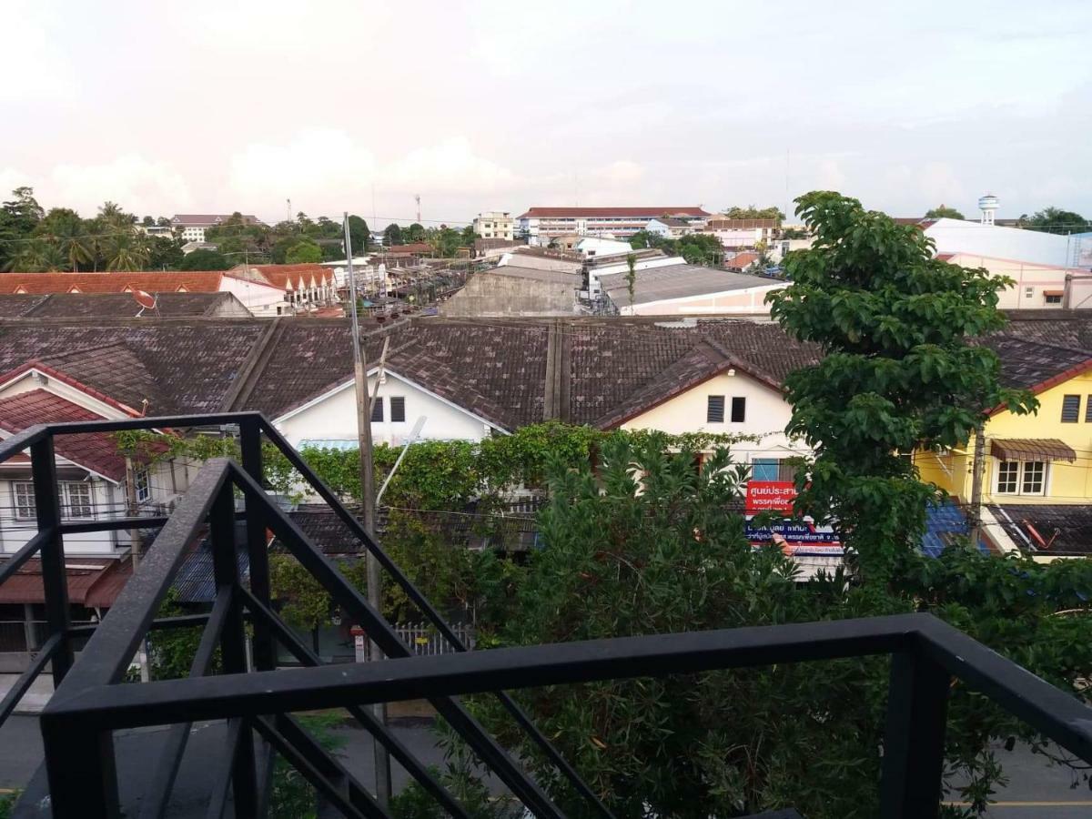 8 Sleeper Street Guesthouse Krabi Exterior foto